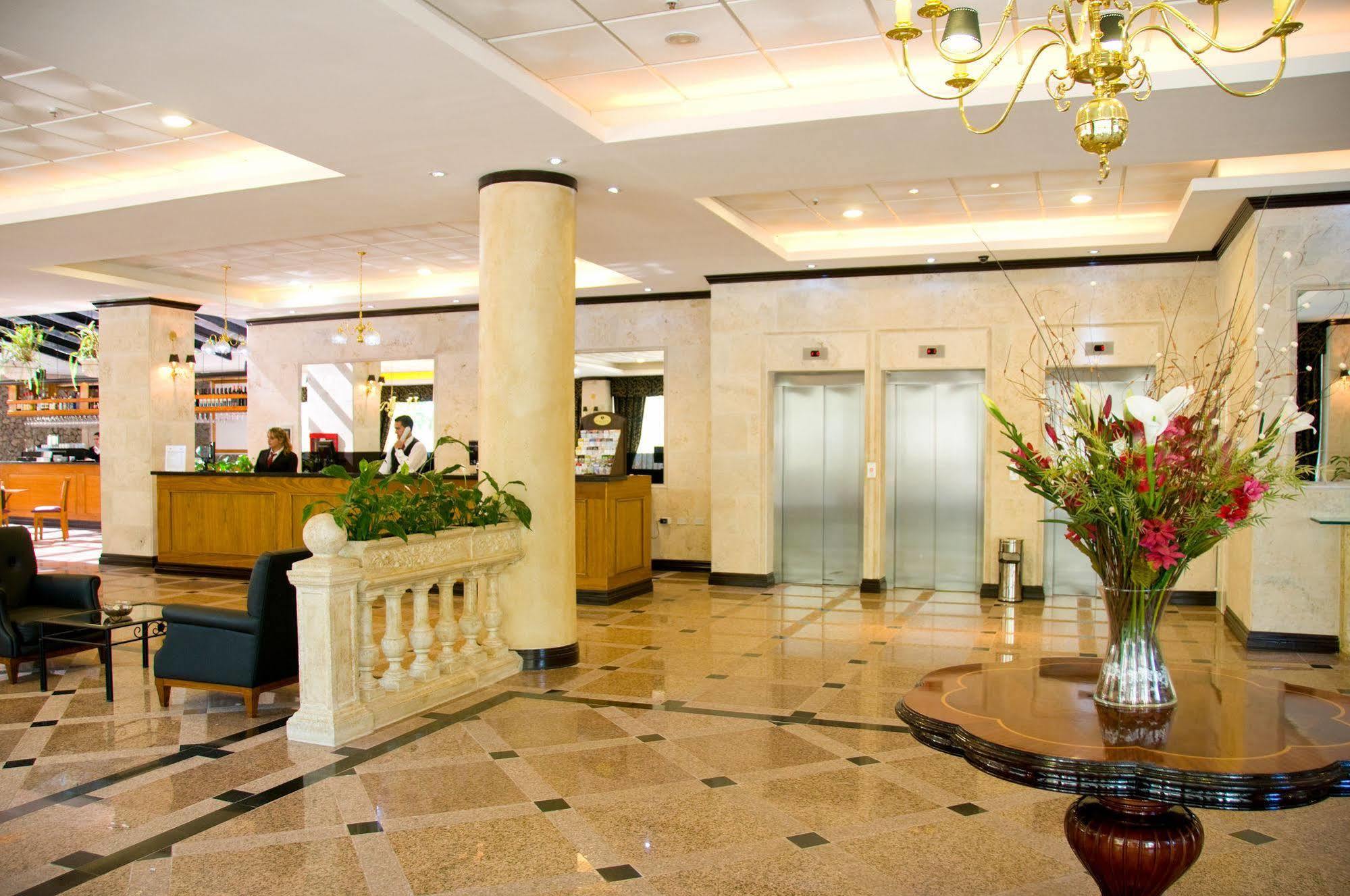 Ramada By Wyndham Buenos Aires Hotell Vicente López Eksteriør bilde