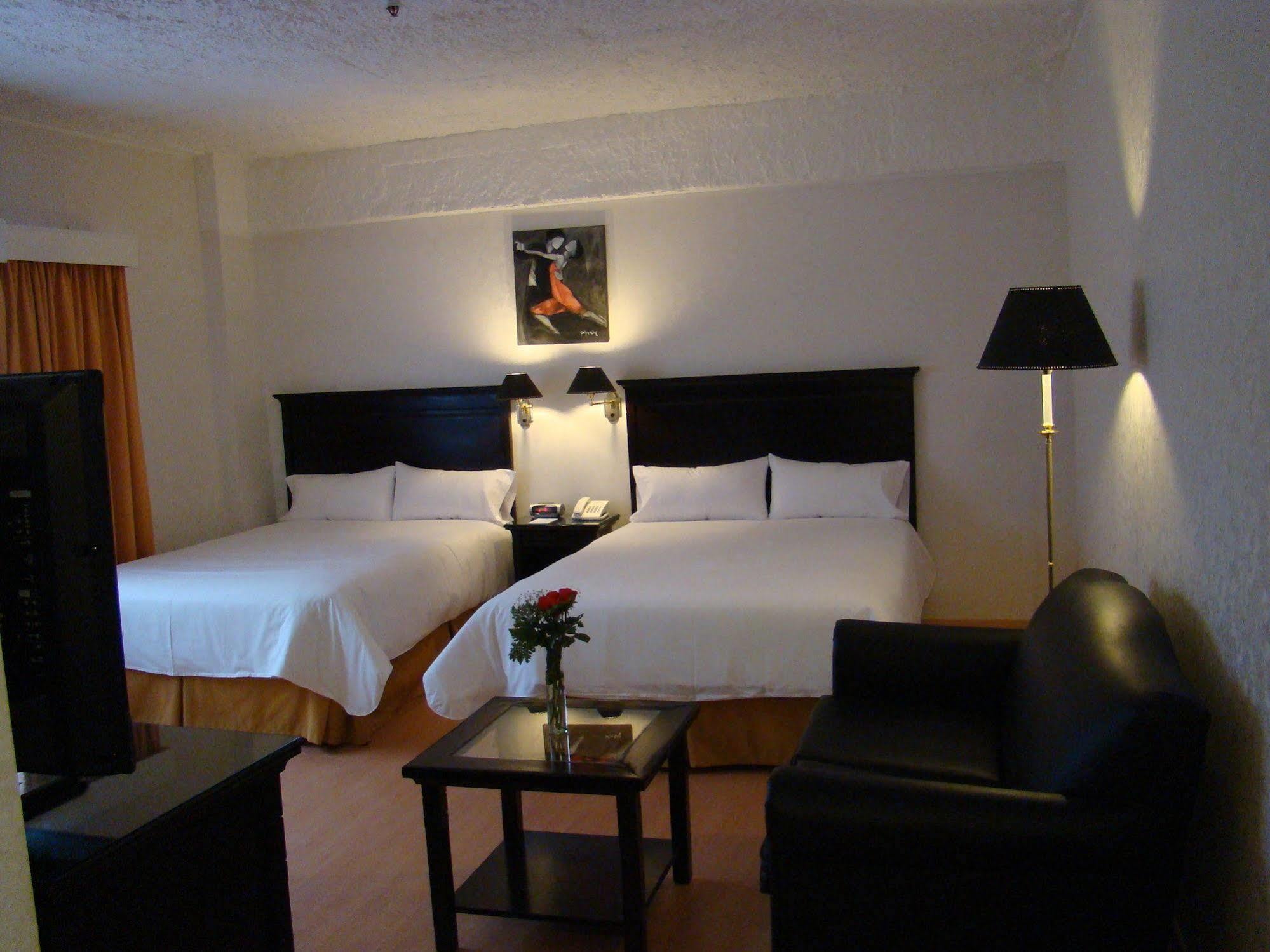Ramada By Wyndham Buenos Aires Hotell Vicente López Eksteriør bilde