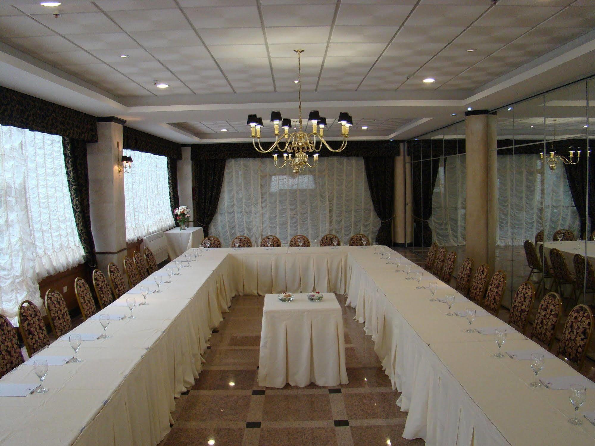 Ramada By Wyndham Buenos Aires Hotell Vicente López Eksteriør bilde